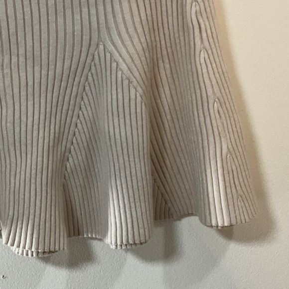 NWT MABLE Sweater Mini Skirt. NEW. - Picture 5 of 11